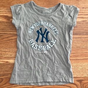 NY Yankees T-Shirt 3T Genuine Merchandise